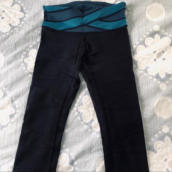 Lululemon | Cropped | Wunder Under Leggings - Picture 3 of 3